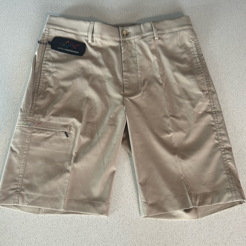 Greg Norman Collection Men's Flat Front Shorts - Khaki Golf Men’s Size 30 NWT